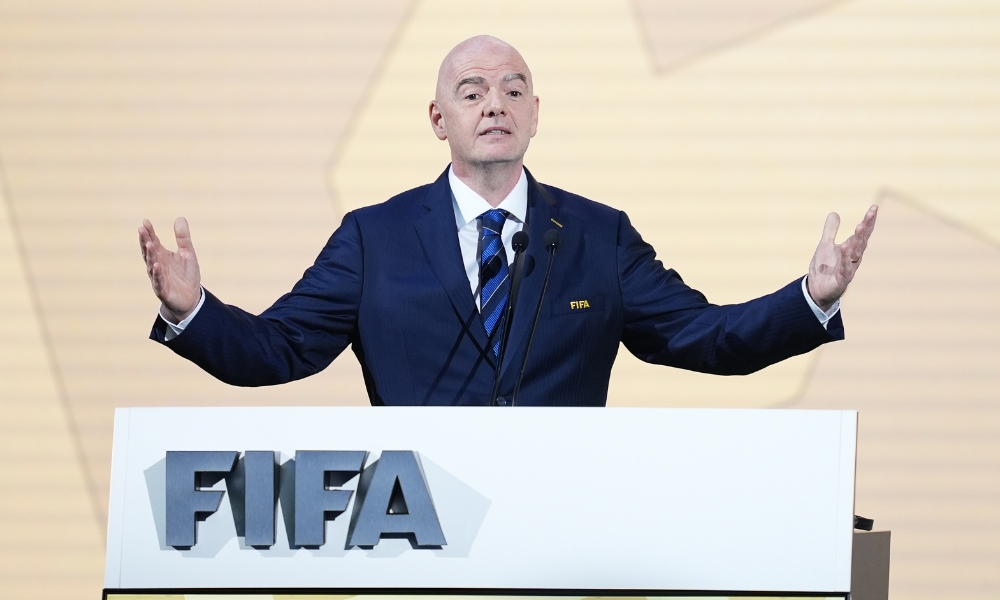 戴奇:孔帕尼让伯恩利背.亿镑债务然后去拜仁,这就是命运.